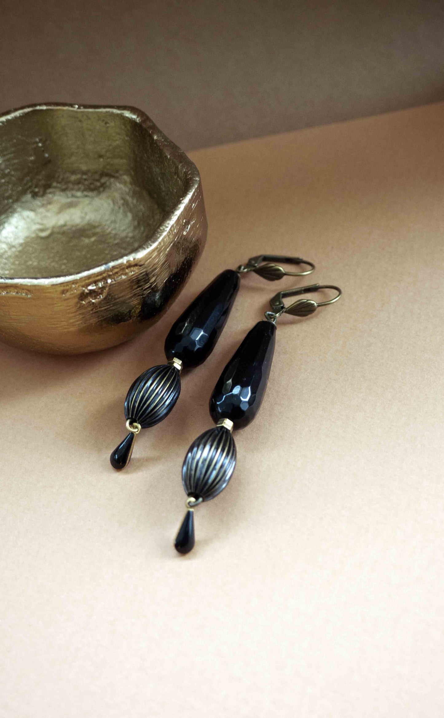 boucles-doreilles-noires-cadeau-noel-artdeco-vintage-igoretlulu